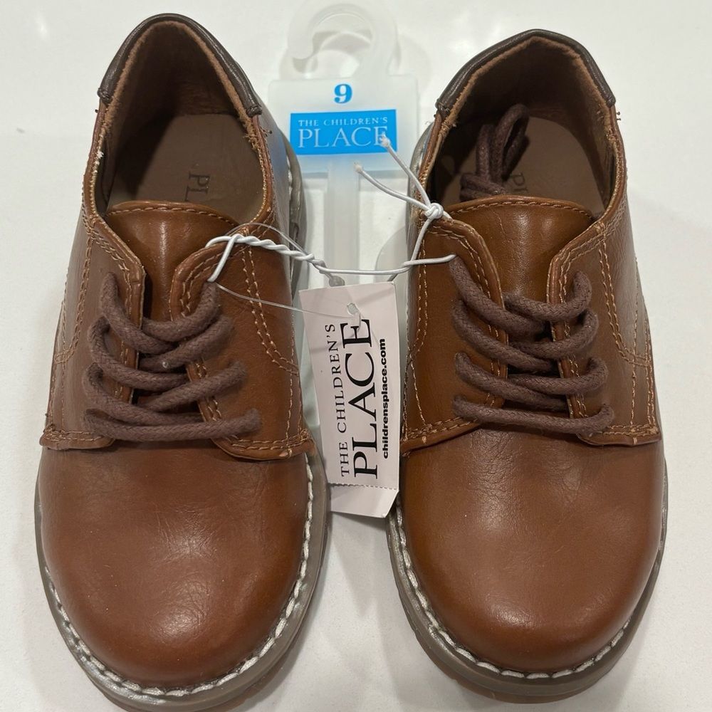 NWT • Children’s Place Boys Lace Up Dress Shoes • size 9 - Picture 3 of 7